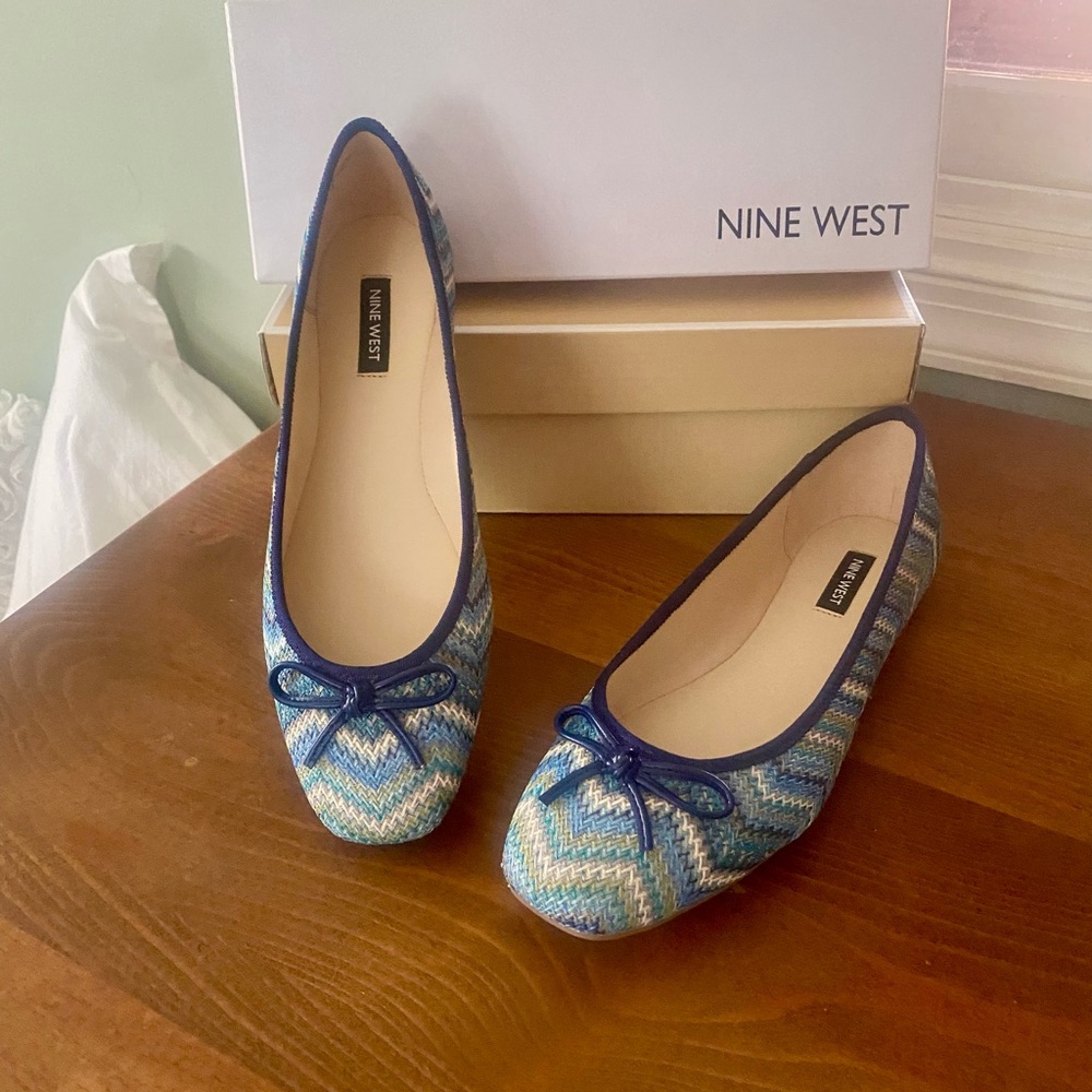 Nine West Tootsy Blue Multi Stripe Ballet Flats- Sz 8